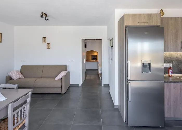 Milos Bay View * Zefiría